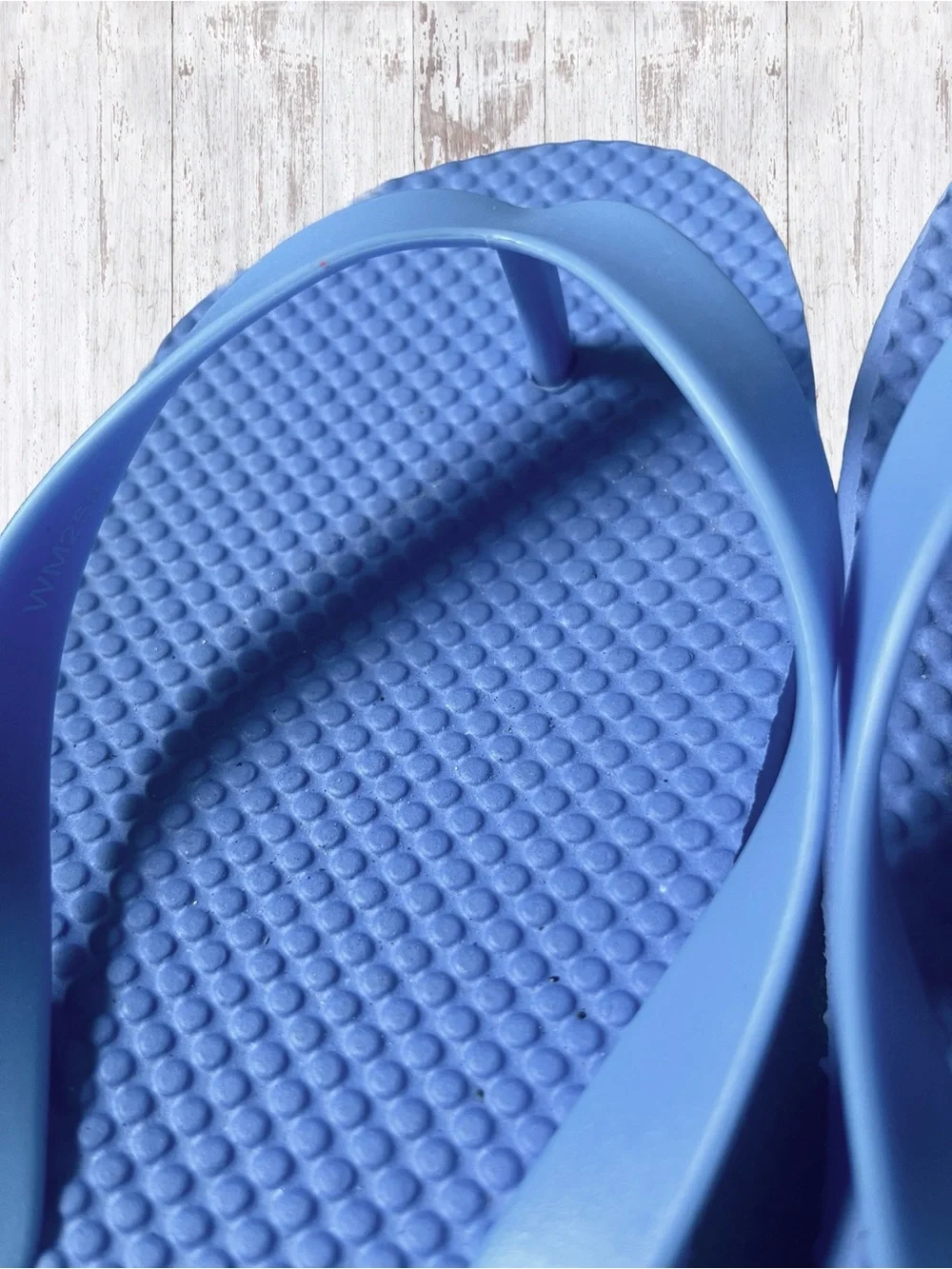 Athletic Works Blue Flip Flops Size Boy (L) 2-3. Only worn once!
